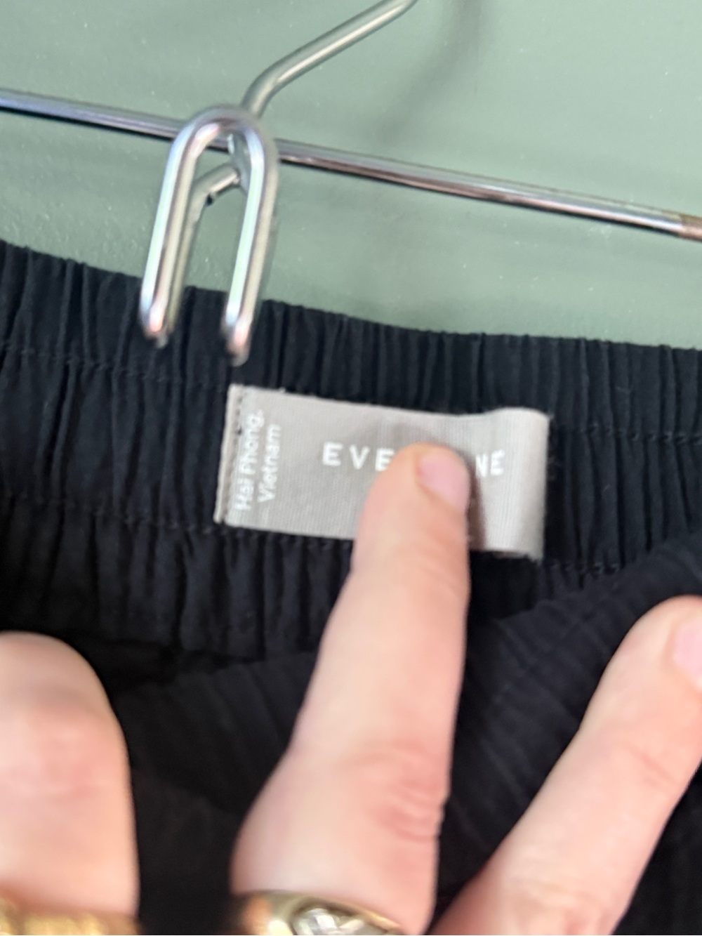 Everlane - Black Drawstring Shorts - Size L - Picture 3 of 7